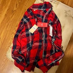 Plaid women’s shirt